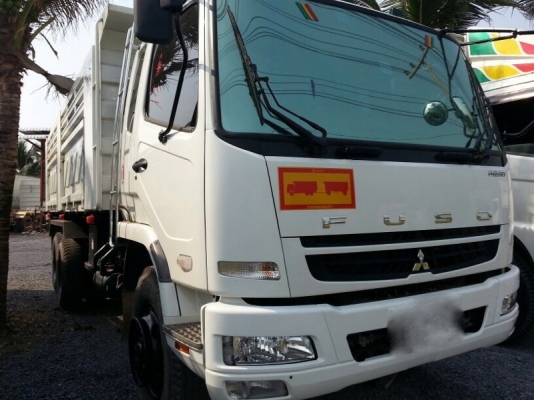 รถมิตซู 10 ล้อดั้ม 270 แรงม้า. ปี 56  ( รถวิ่ง 2x,xxx กม. )  สนใจติดต่อ 081 - 6079515