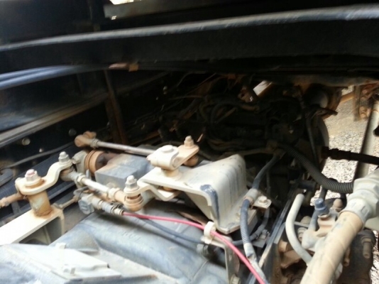 รถมิตซู 10 ล้อดั้ม 270 แรงม้า. ปี 56  ( รถวิ่ง 2x,xxx กม. )  สนใจติดต่อ 081 - 6079515