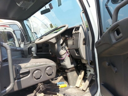 รถมิตซู 10 ล้อดั้ม 270 แรงม้า. ปี 56  ( รถวิ่ง 2x,xxx กม. )  สนใจติดต่อ 081 - 6079515