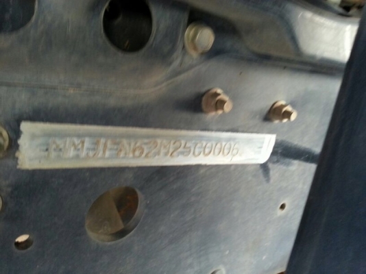 รถมิตซู 10 ล้อดั้ม 270 แรงม้า. ปี 56  ( รถวิ่ง 2x,xxx กม. )  สนใจติดต่อ 081 - 6079515