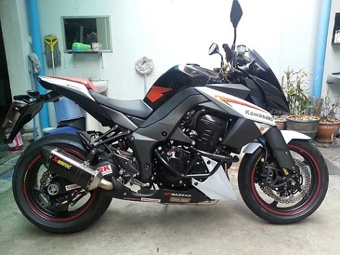 ขายรถZ1000ปี2013ของแต่งเยอะครับผ่อนสบาย