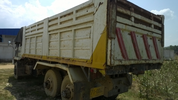 (ขอบคุณร้านมานาสวนผึ้งราชบุรี)FUSO FN527M-A11900 10ล้อดั้ม รถดี แห้ง คัสซีสวย เครื่องดี