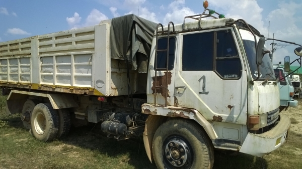 (ขอบคุณร้านมานาสวนผึ้งราชบุรี)FUSO FN527M-A11900 10ล้อดั้ม รถดี แห้ง คัสซีสวย เครื่องดี