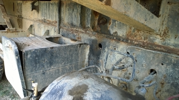 (ขอบคุณร้านมานาสวนผึ้งราชบุรี)FUSO FN527M-A11900 10ล้อดั้ม รถดี แห้ง คัสซีสวย เครื่องดี