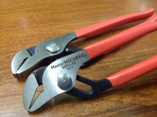 ขายคีมคอม้า คอเลื่อน Master Mechanic 7" 10" แพคคู่