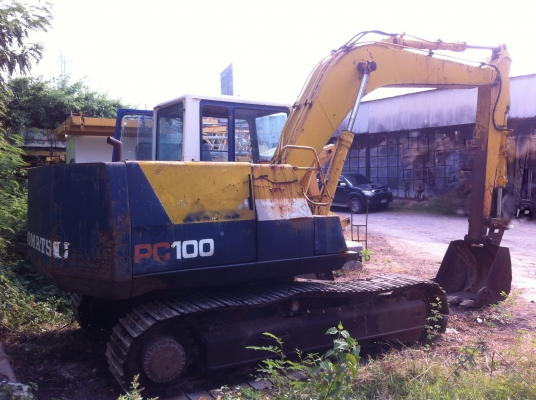 ขายรถแบคโฮ KOMATSU PC-100-5 รถสวย สภาพสมบูรณ์มาก       ไฟฟ้าครบ ราคา.550000 สนใจรีบจองด่วน