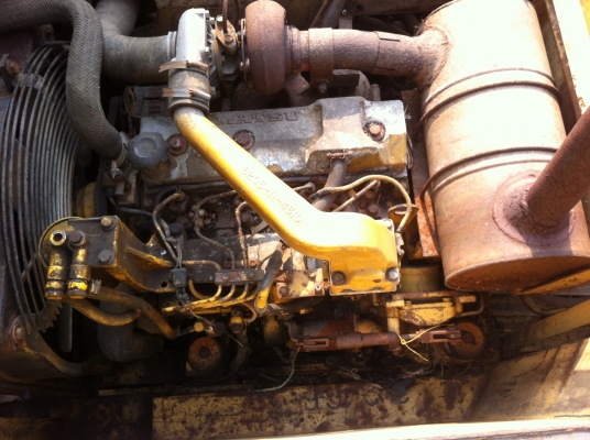 ขายรถแบคโฮ KOMATSU PC-100-5 รถสวย สภาพสมบูรณ์มาก       ไฟฟ้าครบ ราคา.550000 สนใจรีบจองด่วน