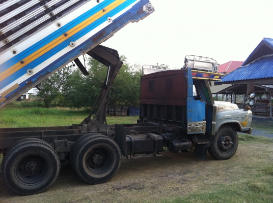 ขาย10ล้อหัวยาว เพลาเดียวดัมพ์ พวงมาลัยเพาเวอร์ เบรคจิฟฟี่ ช่วงล่างใหญ่