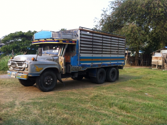 ขาย10ล้อหัวยาว เพลาเดียวดัมพ์ พวงมาลัยเพาเวอร์ เบรคจิฟฟี่ ช่วงล่างใหญ่