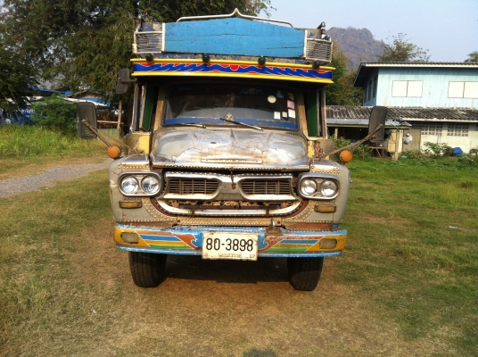 ขาย10ล้อหัวยาว เพลาเดียวดัมพ์ พวงมาลัยเพาเวอร์ เบรคจิฟฟี่ ช่วงล่างใหญ่