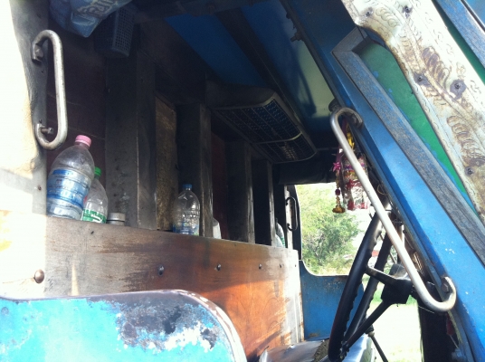 ขาย10ล้อหัวยาว เพลาเดียวดัมพ์ พวงมาลัยเพาเวอร์ เบรคจิฟฟี่ ช่วงล่างใหญ่