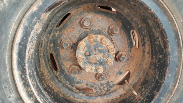 ขายด่วนหกล้อNKR110ดั้ม ปี38เฟืองท้ายFสภาพพร้อมใช้จริงโทร0843923995