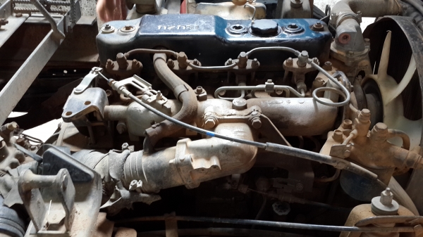 ขายด่วนหกล้อNKR110ดั้ม ปี38เฟืองท้ายFสภาพพร้อมใช้จริงโทร0843923995