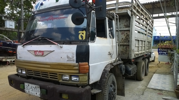 HINO FM176  รถไม่สวยแต่ได้เดิมๆเครื่อง168แรงEH700 เครื่องดีมาก อย่างอื่นต้องเก็บบ้าง เล่มพร้อม..