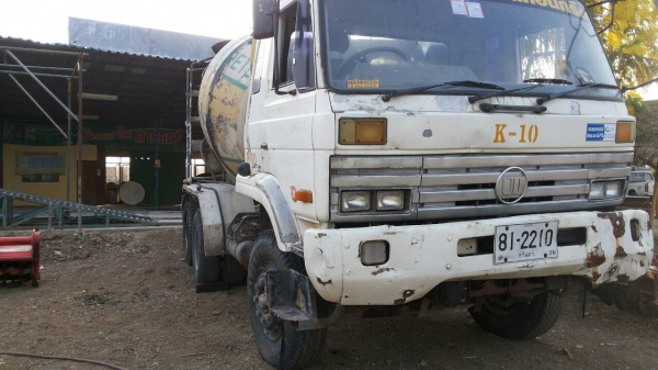 ขายเหมารถโมปูน2คัน NISSAN UDCW430 โม่ZF6คิวรถทำงานใด้ทั้ง2คัน