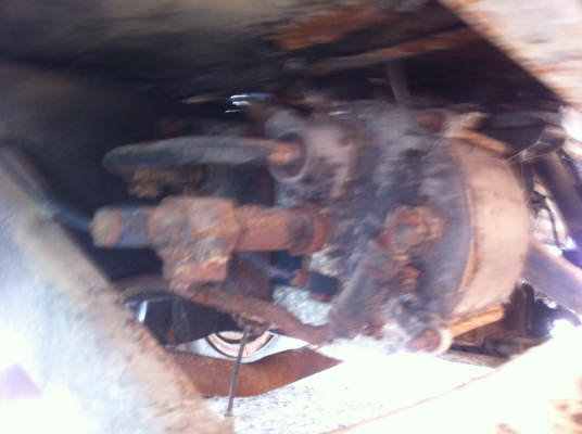 ขายรถหน้ายาว 6 ล้อ ติดตั้งเฮี๊ยบ 2.9 ตัน 3 พับ NISSAN รถเดิมๆ ใช้งานได้