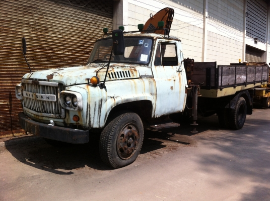 ขายรถหน้ายาว 6 ล้อ ติดตั้งเฮี๊ยบ 2.9 ตัน 3 พับ NISSAN รถเดิมๆ ใช้งานได้