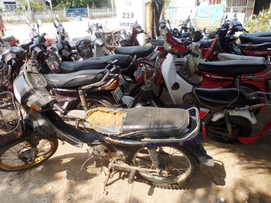 ขายรถคลาสสิคหลายคันครับ