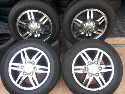 ขายล้อแม็กISUZU D-max HI -lander ขอบ 16 (หน้าเงา) พร้อมยางปี12 1 ชุด