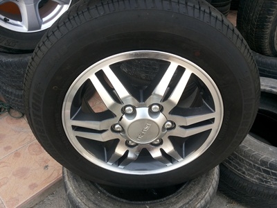 ขายล้อแม็กISUZU D-max HI -lander ขอบ 16 (หน้าเงา) พร้อมยางปี12 1 ชุด