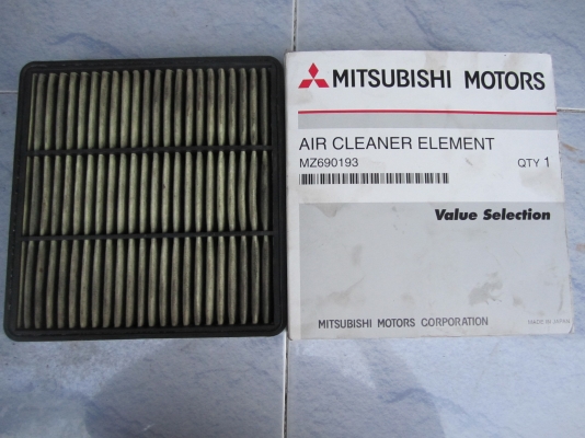 ขายไส้กรองอากาศ  mitsu  lancer  cng    ของแท้ มือสอง