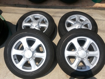 ขายล้อแม็กISUZU gold series 16 นิ้ว 6 ก้าน พร้อมยาง 1 ชุด