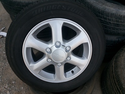 ขายล้อแม็กISUZU gold series 16 นิ้ว 6 ก้าน พร้อมยาง 1 ชุด ขายล้อแม็กISUZU gold series 16 นิ้ว 6 ก้าน พร้อมยาง 1 ชุด