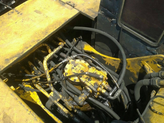 ขายแบคโฮKOBELCO  200มาร์ค2