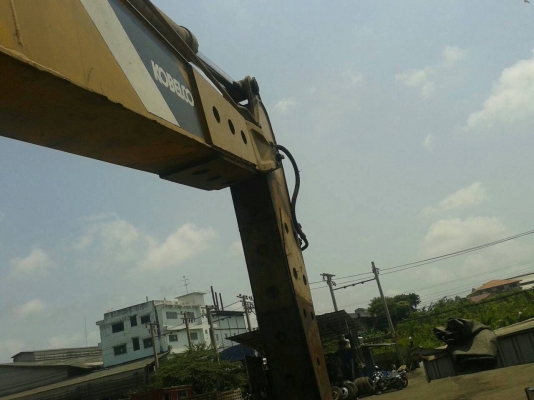 ขายแบคโฮKOBELCO  200มาร์ค2