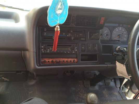 ขายรถตู้ไฮเอซ195,000 ปี1999 ไมล์ 193,800 ก.ม.