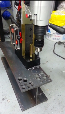 เครื่อง เจาะและ  tap แท่นแม่เหล็ก agp tp 2000 taiwan  auto reward