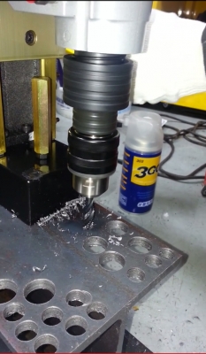 เครื่อง เจาะและ  tap แท่นแม่เหล็ก agp tp 2000 taiwan  auto reward