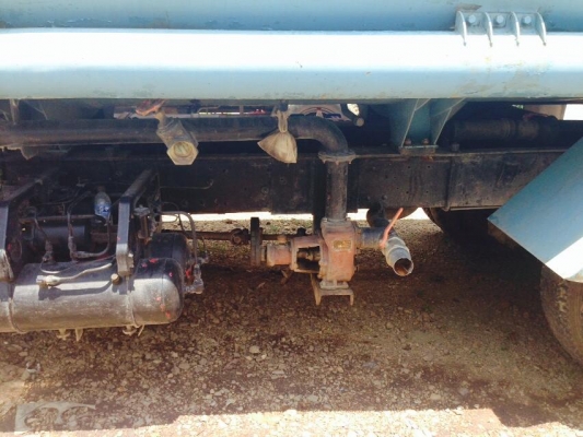 รถน้ำ nissan cw 30 เครื่อง 225 หัว UD