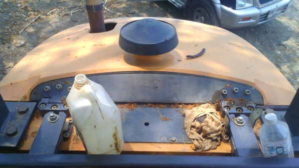 รถบด CASe SV211 เลขไมล์ 3,000 ชั่วโมง รถสวย ชอบราคาเท่าไร ต่อรองกันได้ครับ.