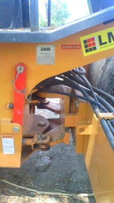 รถบด CASe SV211 เลขไมล์ 3,000 ชั่วโมง รถสวย ชอบราคาเท่าไร ต่อรองกันได้ครับ.