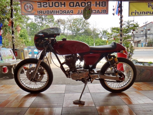 หนุ่ม ปราจีนฯ : JX110 คาเฟ่ สวยๆแรงๆ ทะเบียน