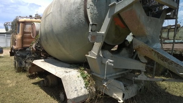 (มี4เหลืออีก2คัน) NISSAN UD CW51และCW41 10ล้อโม่ปูนรถดีแค่จอดไว้.. เครื่อง8สูบ รถจอดแต่สภาพยังดี...เช็คสภาพก็ใช้งานได้ เล่มพร้อม