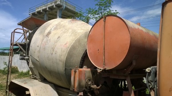 (มี4เหลืออีก2คัน) NISSAN UD CW51และCW41 10ล้อโม่ปูนรถดีแค่จอดไว้.. เครื่อง8สูบ รถจอดแต่สภาพยังดี...เช็คสภาพก็ใช้งานได้ เล่มพร้อม