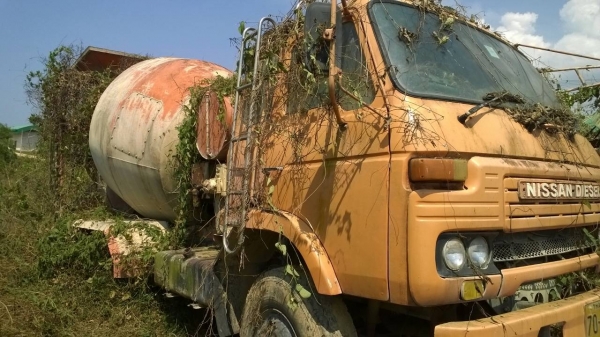 (มี4เหลืออีก2คัน) NISSAN UD CW51และCW41 10ล้อโม่ปูนรถดีแค่จอดไว้.. เครื่อง8สูบ รถจอดแต่สภาพยังดี...เช็คสภาพก็ใช้งานได้ เล่มพร้อม