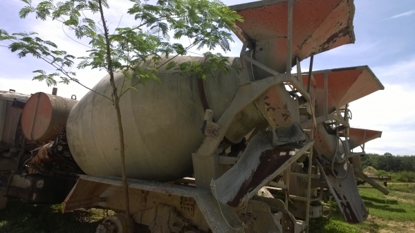 (มี4เหลืออีก2คัน) NISSAN UD CW51และCW41 10ล้อโม่ปูนรถดีแค่จอดไว้.. เครื่อง8สูบ รถจอดแต่สภาพยังดี...เช็คสภาพก็ใช้งานได้ เล่มพร้อม