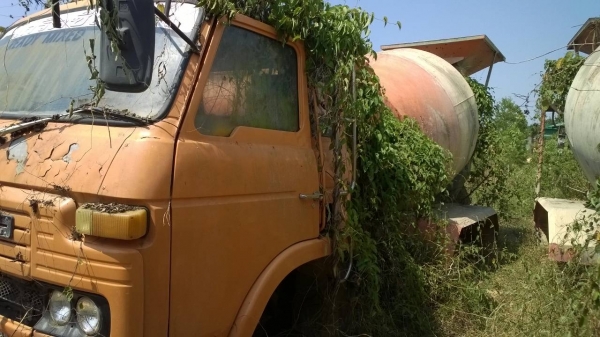 (มี4เหลืออีก2คัน) NISSAN UD CW51และCW41 10ล้อโม่ปูนรถดีแค่จอดไว้.. เครื่อง8สูบ รถจอดแต่สภาพยังดี...เช็คสภาพก็ใช้งานได้ เล่มพร้อม