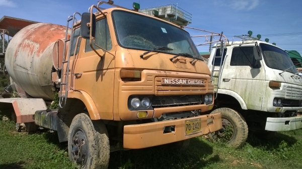 (มี4เหลืออีก2คัน) NISSAN UD CW51และCW41 10ล้อโม่ปูนรถดีแค่จอดไว้.. เครื่อง8สูบ รถจอดแต่สภาพยังดี...เช็คสภาพก็ใช้งานได้ เล่มพร้อม