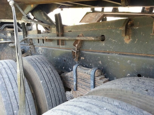 รถอีซูซุ 10 ล้อดั้ม 360 แรงม้า. ปี 52 สนใจติดต่อ 081 - 6079515