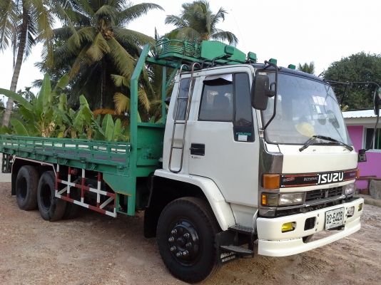 สิบล้อกระบะเหล็ก คอกเตี้ย