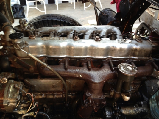 ISUZU ROCKY 165 HP 6BD1 รถหางปลาสิบล้อเพลาเดียว มีหางไฮดรอลิกส์ขึ้นรถเกี่ยวครบพร้อมใช้งาน เครื่องแน่นดีไม่มีเยิ้ม ภายในเก๋งคอนโทรลอยู่ครบไม่มีผุ แอร์เย็น พวงมาลัยเพาเวอร์ เบรคทริ๊ปฟี้ ช่วงล่างคัชซีสวย เอกสารทะเบียนครบพร้อมชุดโอนครบครับ