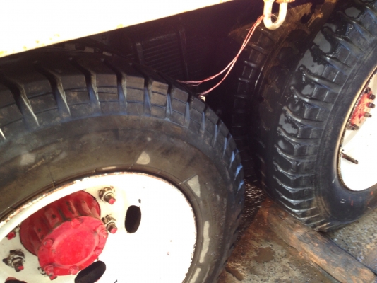 ISUZU ROCKY 165 HP 6BD1 รถหางปลาสิบล้อเพลาเดียว มีหางไฮดรอลิกส์ขึ้นรถเกี่ยวครบพร้อมใช้งาน เครื่องแน่นดีไม่มีเยิ้ม ภายในเก๋งคอนโทรลอยู่ครบไม่มีผุ แอร์เย็น พวงมาลัยเพาเวอร์ เบรคทริ๊ปฟี้ ช่วงล่างคัชซีสวย เอกสารทะเบียนครบพร้อมชุดโอนครบครับ