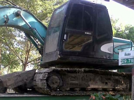 KOBELCO MARK V SUPER SK-100 เก๋งเหลี่ยม สภาพดีเหมือนรถเก่านอก เอกสารใบอินวอยซ์ครบ ไฟฟ้าหน้าจออยู่ครบ ภายในเก๋งอุปกรณ์ครบพร้อม แอร์เย็น บูมอาร์มสวยไม่ปะ ทำงานเร็วไม่มีโหลด เอวแน่นดี ช่วงล่างดี พร้อมใช้งานได้เลยครับ