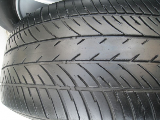 ขายล้อแม็กเดิม mitsubishi pajero 16"x7" 6/139 et38+ยางปี 10(081-3747940)