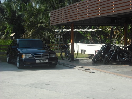 ขายBENZ C220 ปี96 ประกอบนอกแต่งAMGติดlpgหัวฉีด