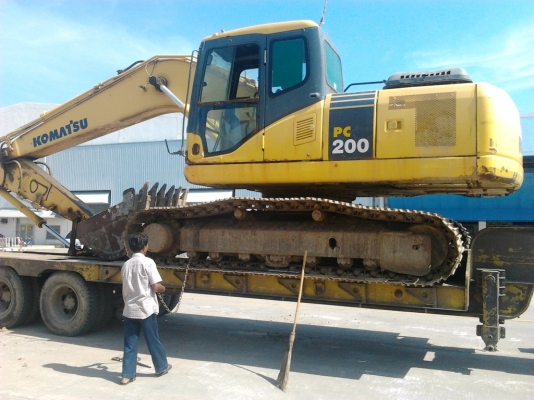 ขายด่วน!! KOMATSU PC 200-7 สภาพสวยค่ะ พร้อมใช้งาน เอกสารพร้อม สนใจดิดต่อ ญาดา 082-4487788